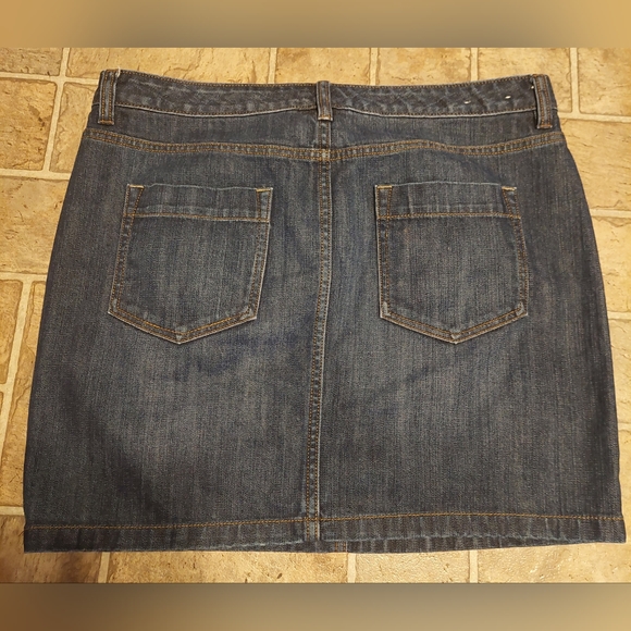 SZ 10 (30) GAP DENIM SKIRT - Picture 2 of 2